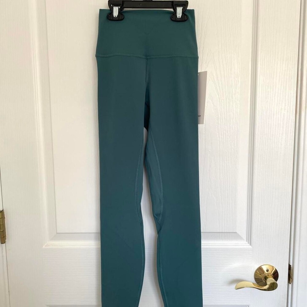 Lululemon Women's Green and Blue Leggings